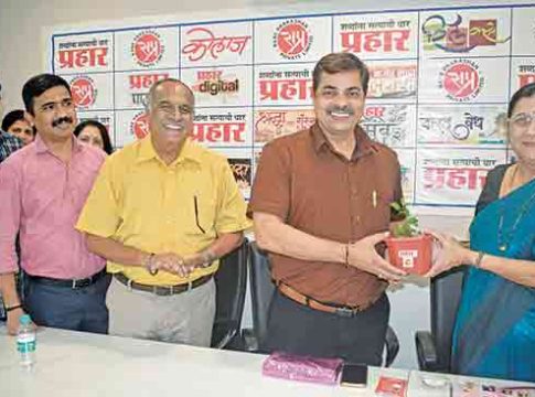 Minal Mohadikar : सर्वकाही उद्योजक घडविण्यासाठी...