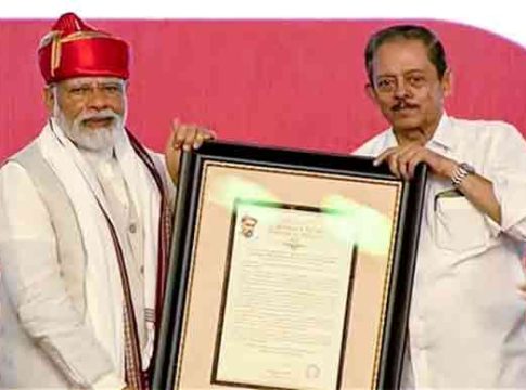 PM Narendra Modi: पंतप्रधान मोदींच्या स्वागतासाठी पुणेकर रस्त्यावर...
