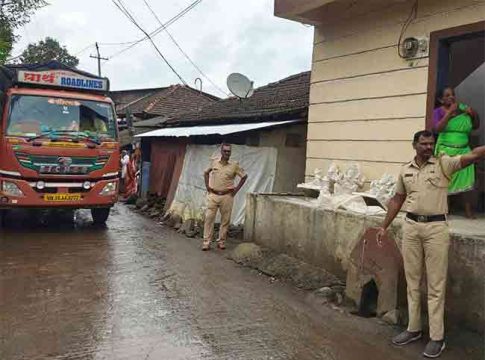 Pen Traffic : पेणमध्ये वाहतूक कोंडी दूर करण्यासाठी दादर सागरी पोलिसांचा मास्टर प्लॅन
