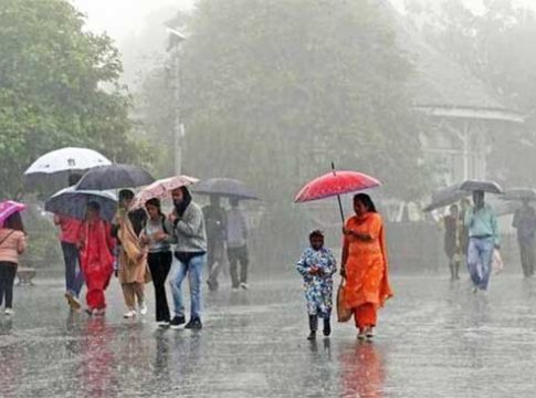 Mumbai Rain Update: चार दिवसांच्या विश्रांतीनंतर मुंबईसह उपनगरात पावसाचा पुन्हा जोर
