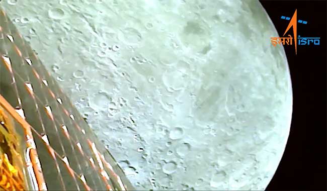 Chandrayaan 3 : जय हो! चांद्रयान-३ ने पाठवला चंद्राचा पहिला व्हिडिओ, तुम्हीही पाहू शकता Video