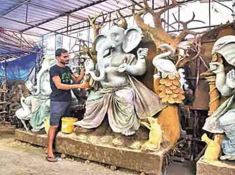 Ganesh idols price : 'या' कारणामुळे गणेशमूर्ती ३० टक्क्यांनी महागणार