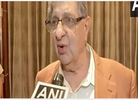 रिटायर व्हा, आता वय झालंय, सायरस पुनावाला यांचा शरद पवारांना सल्ला