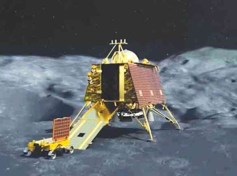 Chandrayaan 3 : चांद्रयान-३ उतरले चंद्राच्या सर्वात जुन्या विवरावर!