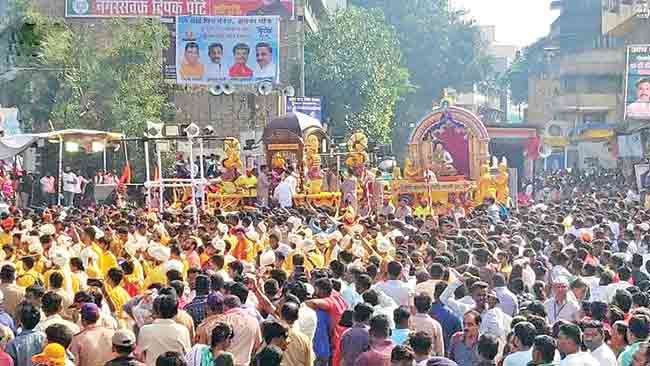 Ganesh Visarjan : विसर्जनानंतर उरले काय?