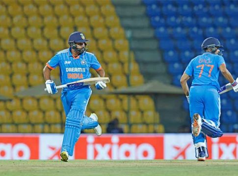ICC वनडे क्रमवारीत रोहित शर्मा दुसऱ्या स्थानावर, बाबर आझमची घसरण