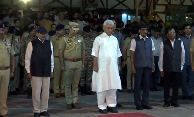 J&K: काश्मीरमध्ये दहशतवाद्यांशी चकमक, कर्नल, मेजर तसेच डीएसपी शहीद