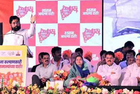 जळगाव जिल्ह्यातील लोकहिताच्या प्रकल्पांना गती देणार-मुख्यमंत्री