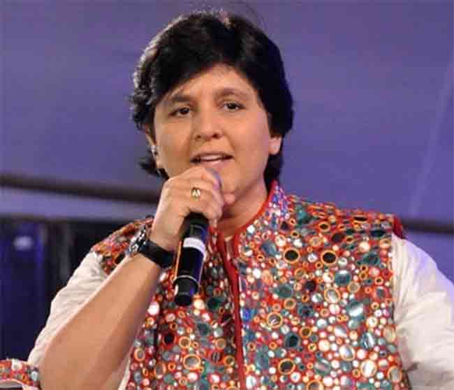 Falguni Pathak Garba : फाल्गुनी पाठकच्या गरबा कार्यक्रमाच्या पासेसचे आमिष दाखवून १५६ तरुणांची फसवणूक