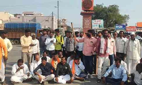 Maratha andolan : मराठा आंदोलन पेटलं! छत्रपती संभाजीनगरात भाजप आमदारांचं कार्यालय फोडलं