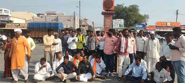 Maratha andolan : मराठा आंदोलन पेटलं! छत्रपती संभाजीनगरात भाजप आमदारांचं कार्यालय फोडलं