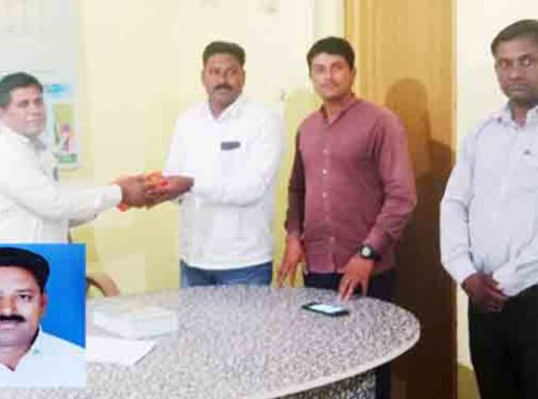 अविश्वास ठराव आणला, सरपंच पद गेलं, पण पुन्हा सरपंच झाले!