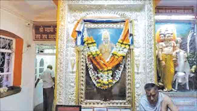Swami Samartha : गिरगाव कांदेवाडीचा पवित्र स्वामी समर्थ मठ