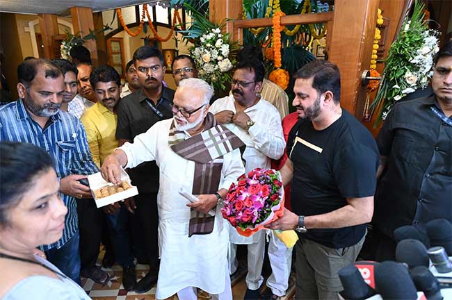 मंत्री छगन भुजबळ यांच्या लढ्याला मोठे यश, पुण्यातील भिडे वाड्यासंदर्भातील याचिका हायकोर्टाने फेटाळली