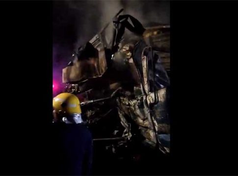Fire: पुण्यात कंटेनरला लागलेल्या भीषण आगीत ४ जणांचा होरपळून मृत्यू