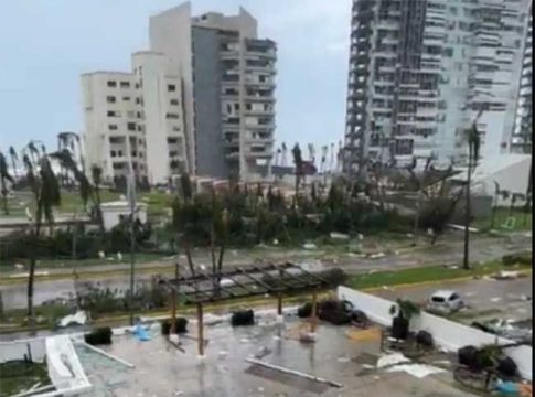 Hurricane: मेक्सिकोत ओटिस वादळाचे थैमान