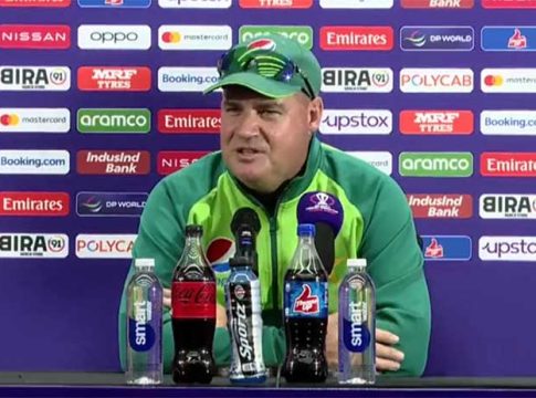 ही ICCची नाही तर BCCI ची स्पर्धा वाटतेय, पराभवानंतर भडकले मिकी आर्थर