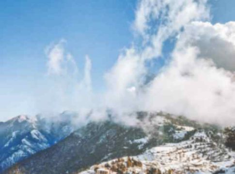 ऋतू बदलला; आता वातावरण बहरू दे!