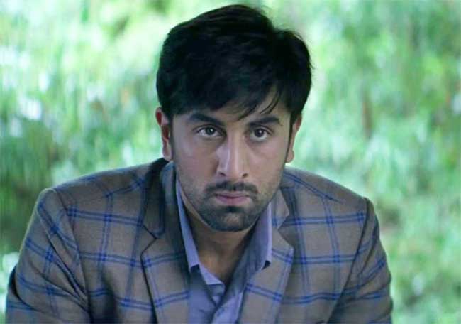 Ranbir Kapoor : मनी लाँड्रिंग प्रकरणात रणबीर कपूरने EDला केला मेल, मागितला दोन आठवड्यांचा वेळ