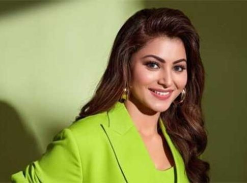 Urvashi Rautela : चित्रीकरण करताना उर्वशी रौतेला गंभीर जखमी, रुग्णालयात दाखल!