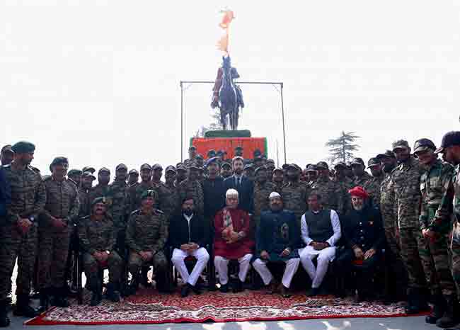 भारत-पाक नियंत्रण रेषेजवळील छत्रपती शिवाजी महाराजांचा पुतळा सैनिकांना प्रेरणादायी – मुख्यमंत्री एकनाथ शिंदे