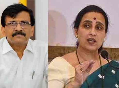 Chitra Wagh : शिवाजी महाराजांचा अपमान होत असताना रडत रौत अजून गप्प कसे?
