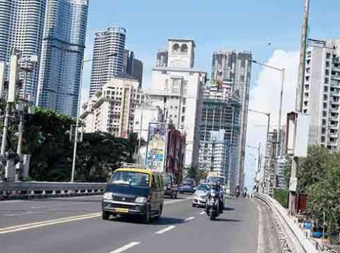 Lower Parel Flyover : आदित्य ठाकरेंकडून रात्री उद्घाटन; मात्र दुसर्याच दिवशी लोअर परळ उड्डाणपुलाची दुसरी लेन बंद