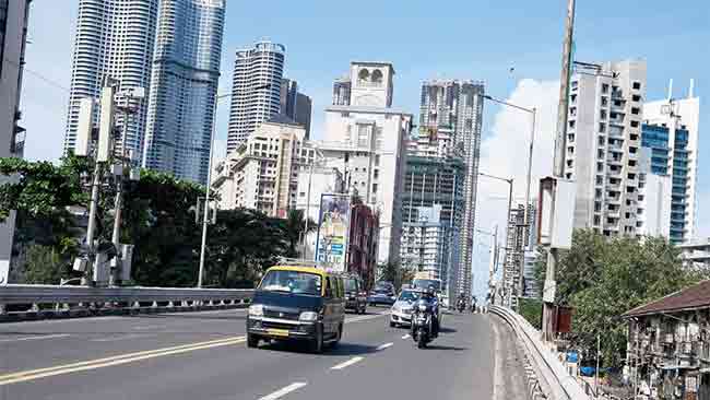 Lower Parel Flyover : आदित्य ठाकरेंकडून रात्री उद्घाटन; मात्र दुसर्‍याच दिवशी लोअर परळ उड्डाणपुलाची दुसरी लेन बंद
