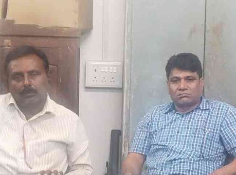 Bribe News : दिवाळीचा गोडवा भोवला; भाऊबीज साजरी होणार पोलीस कोठडीत!