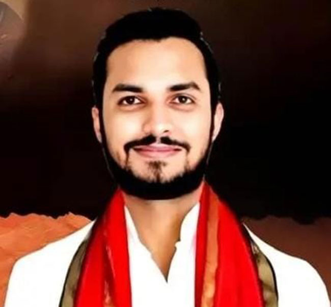 तडीपार आरोपीचा भाजपच्या जिल्हाध्यक्षावर तलवारीने प्राणघातक हल्ला