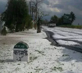 पुणे, नाशिक, नगर, सातारा जिल्ह्यांना अवकाळीचा फटका, गारपीटीचाही तडाखा; पिके भुईसपाट, शेतकरी हवालदिल!