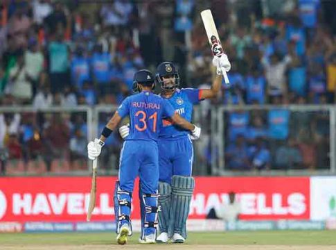 IND vs AUS: प्लेयर ऑफ दी मॅच बनल्यानंतर यशस्वी ऋतुराजला म्हणाला 'सॉरी'