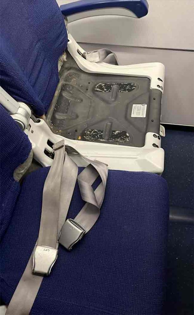 Indigo: इंडिगोच्या फ्लाईटमध्ये महिलेसोबत घडले असे काही की, सोशल मीडियावर युजर्सची नाराजी