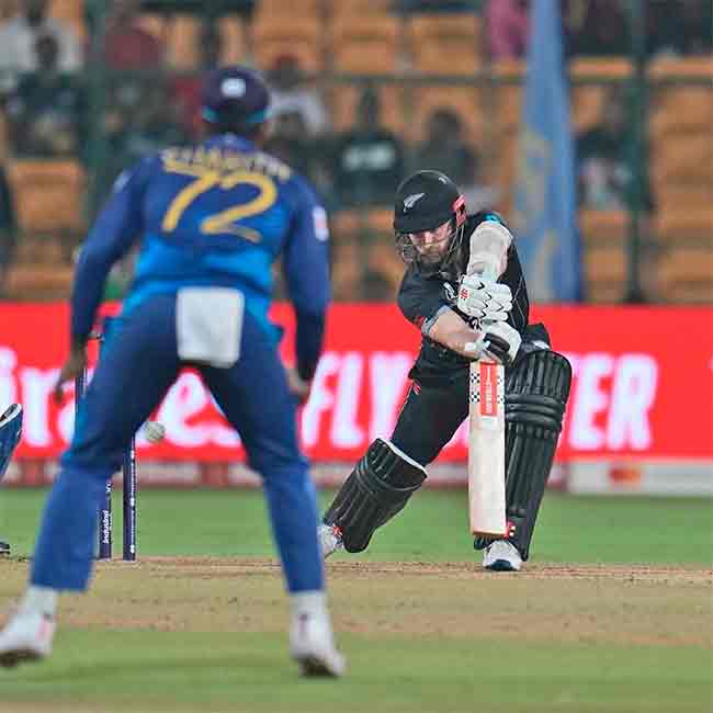 World Cup 2023: न्यूझीलंड सेमीफायनलमध्ये खेळण्यासाठी सज्ज, श्रीलंकेचा केला ५ विकेटनी पराभव