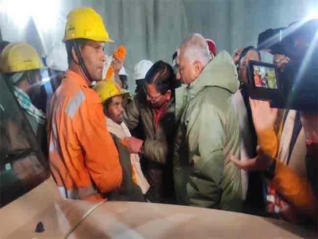 आनंदाची बातमी! तब्बल १७ दिवसांच्या ऑपरेशनंतर ४१ कामगारांना ‘जीवनदान’