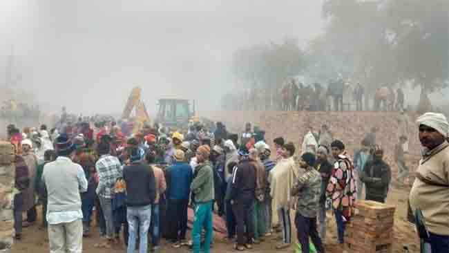 Uttarakhand News : वीटभट्टीची भिंत कोसळून ६ कामगारांचा मृत्यू; ७ जखमी