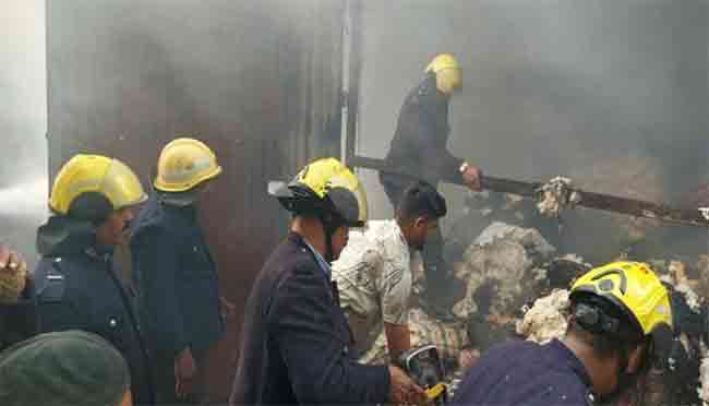 Pune Fire : पुण्यातील गणेशपेठेत आग; जीवितहानी नाही