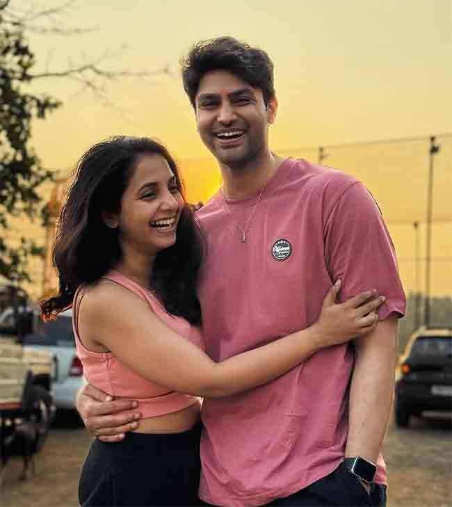 Sayali Sanjeev and Rishi Saxena : नवं शूट नेमकं कशासाठी? ‘काहे दिया परदेस’मधील शिवने शेअर केला गौरीसोबतचा फोटो