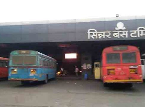 Nashik News : सिन्नर बस स्टॉपवर शिवशाहीने तरुणाला चिरडले; डोक्याचा झाला चेंदामेंदा