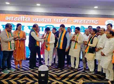 Suresh Lad : तीन वेळा राष्ट्रवादीचे आमदार राहिलेले सुरेश लाड भाजपवासी