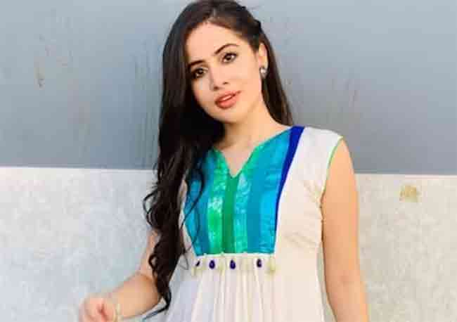 Urfi Javed : अरेच्चा! उर्फी सुधारली की काय?