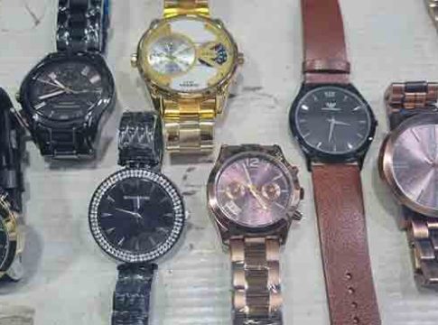 ब्रँडेडच्या नावे मुंबईत बनावट घड्याळांची विक्री!