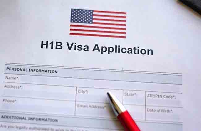 अमेरिकेत H-1B व्हिसाबाबत मोठा निर्णय, भारतीयांना सर्वाधिक फायदा