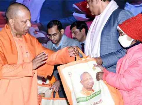 श्रीराम मंदिर, सीएम योगी आदित्यनाथ यांना बॉम्बने उडवण्याची धमकी, पोलिसांचा तपास सुरू