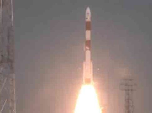 ISRO EOS-8 Satellite : यंदाच्या स्वातंत्र्य दिनानिमित्त इस्रो देणार एक खास भेट; अवकाशात सोडणार...