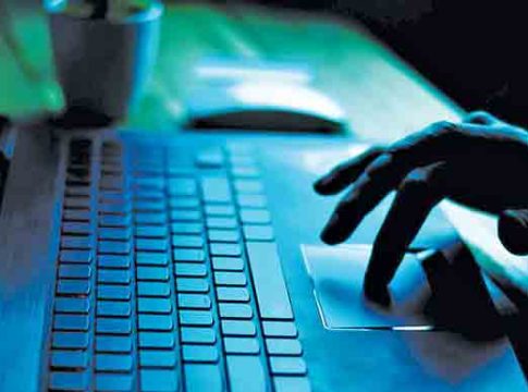 Online Fraud : यूट्यूबवरील व्हीडिओ लाइक करण्याचे पार्टटाइम काम
