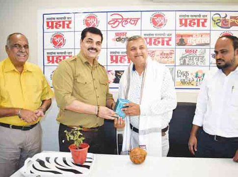 BMC नोकरी सोडून वर्षाला ३ कोटी कमवणारा कोण हा अवलिया?