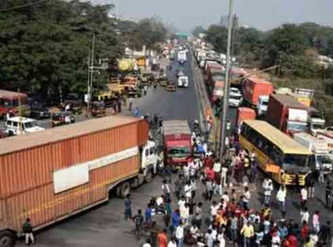 Truck Driver Strike : अखेर वाहतूकदारांनी संप घेतला मागे