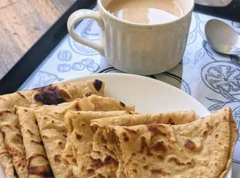 शिळी चपाती फेकून देताय? त्याआधी हे जरूर वाचा
