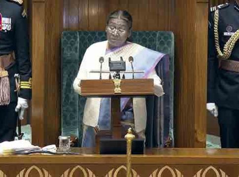 हम होंगे कामयाब...